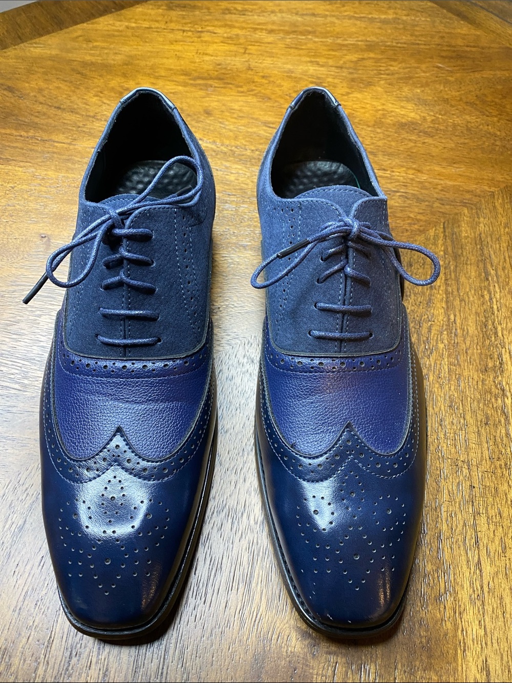 NWOB Men's Navy Wingtip Oxford Lace-Up Dress Shoes. Size EU 45 / US 11.5 or 12.